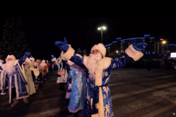 Фотография к новости: В Усть-Каменогорске зажгли главную ёлку Восточно-Казахстанской области