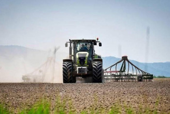 Фотография к новости: Фермерам выделят 40 млрд тенге на раннее финансирование посевной кампании