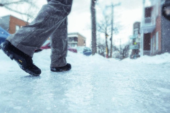 Фотография к новости: Медики предупредили астанчан об опасности на улицах