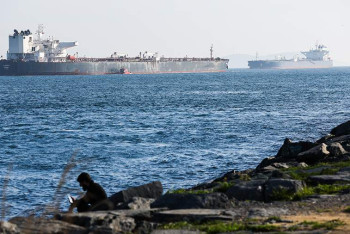 Фотография к новости: Танкеры Азербайджана и Турции столкнулись в акватории Стамбула
