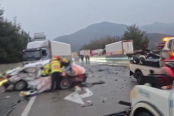 Фотография к новости: Около 30 автомобилей столкнулись в Южной Корее: есть погибшие