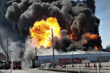 Фотография к новости: На юге Таиланда боевики взорвали 11 автозаправочных станций