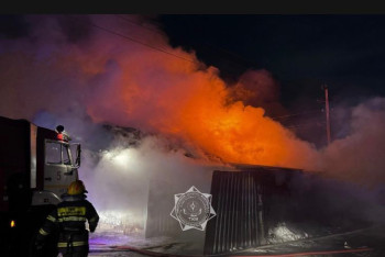 Фотография к новости: Магазин и гараж сгорели в Астане