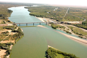 Фотография к новости: Казахстан и Узбекистан установят гидропосты на реке Сырдарья