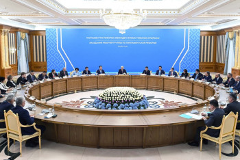 Фотография к новости: Рабочая группа представила Президенту предложения по модернизации политической системы