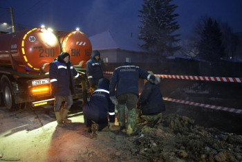 Фотография к новости: В Усть-Каменогорске завершены работы по устранению аварий на водопроводных сетях