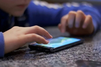 Фотография к новости: Айдарбек Ходжаназаров поддержал ограничение доступа детей к соцсетям