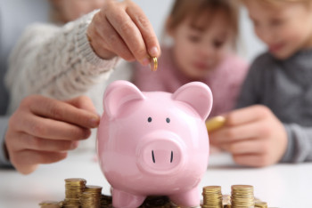 Фотография к новости: Выплаты из Нацфонда Казахстана на детей составят около 130 долларов