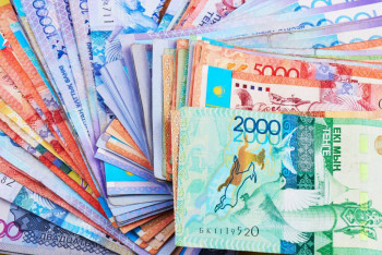 Фотография к новости: Работодатели перечислили 760 млрд тенге на будущие пенсии казахстанцев