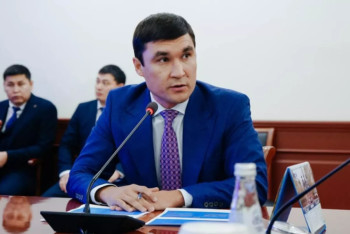 Фотография к новости: Серик Сапиев выразил казахстанцам благодарность за поддержку