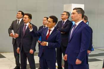 Фотография к новости: Бектенов проверил ход строительства "Долины ЦОДов" в Экибастузе