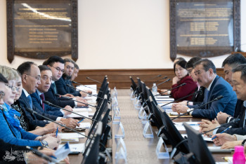 Фотография к новости: Проект новой Конституции обсудили в ЕНУ