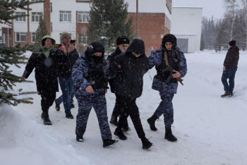 Фотография к новости: Девятиклассник открыл стрельбу в гимназии Уфы