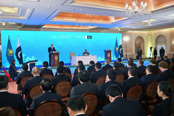 Фотография к новости: Токаев: цифровизация станет драйвером торговли и инвестиций с Пакистаном