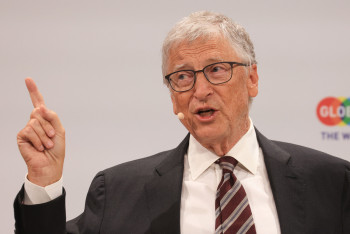 Фотография к новости: Гейтс заявил, что сожалеет о связях с Эпштейном и назвал обвинения ложью