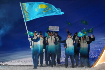 Фотография к новости: Казахстанские спортсмены вышли на парад открытия: зимняя Олимпиада задала модный тон