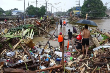 Фотография к новости: На Филиппинах из-за последствий шторма "Басянг" погибли 12 человек