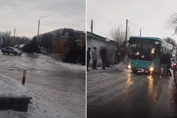 Фотография к новости: Семей превратился в ледовый каток: дороги скользят, школы закрыты