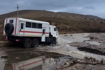 Фотография к новости: Размыло дорогу в зоне отдыха в Туркестанской области