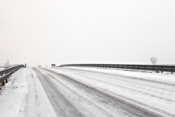 Фотография к новости: Движение закрыто на ключевых трассах в Жамбылской и Туркестанской областях