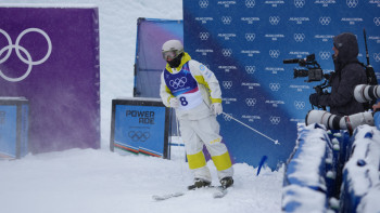 Фотография к новости: ОИ-2026: Как выступили казахстанки в соревнованиях по параллельному могулу