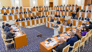 Фотография к новости: Дипломатам представили проект новой Конституции Казахстана