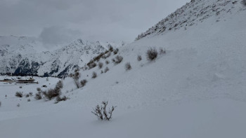 Фотография к новости: МЧС предупреждает казахстанцев о лавинной опасности в горах