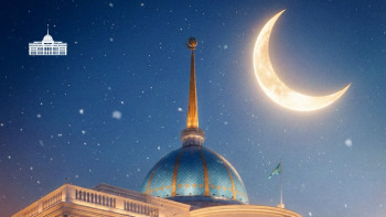 Фотография к новости: Глава государства поздравил казахстанцев с началом месяца Рамазан