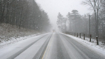 Фотография к новости: В четырех регионах Казахстана закрыли дороги