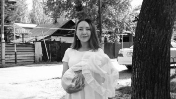 Фотография к новости: Смерть после родов: Родные погибшей обвиняют врачей и систему ОСМС