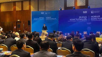 Фотография к новости: Ерлан Карин: Новая Конституция закрепляет баланс в обществе и задаёт новые приоритеты развития