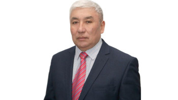 Фотография к новости: Конституция рассматривается как политический символ - Бурихан Нурмухамедов