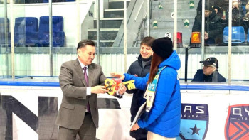 Фотография к новости: Чемпионка летних Сурдлимпийских игр из ВКО получила квартиру