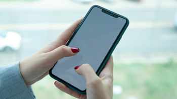 Фотография к новости: В Минтруда РК опровергли рассылки о соцвыплате 432 тысяч тенге