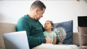 Фотография к новости: Instagram будет уведомлять родителей о поисках подростком контента про суицид