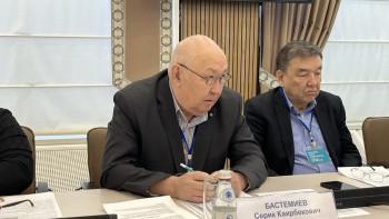 Фотография к новости: Павлодарский юрист: Конституция закрепляет отказ от суперпрезидентской модели