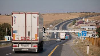 Фотография к новости: В Казахстане обновят 11 тысяч дорог