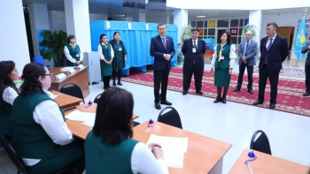 Фотография к новости: В Мангистауской и Карагандинской областях проинспектировали готовность участков референдума