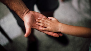 Фотография к новости: В Казахстане начинают работу кабинеты помощи детям, пострадавшим от насилия