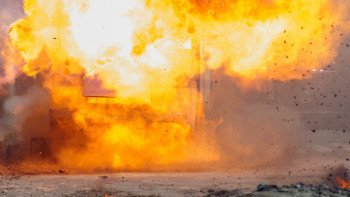 Фотография к новости: Посольство США в Эр-Рияде загорелось после атаки дронов