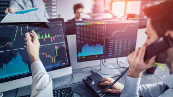 Фотография к новости: Брокеров в Казахстане ждет жесткий надзор и повышение нормативов