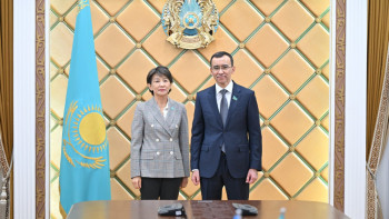 Фотография к новости: Казахстан выступает за мирное урегулирование конфликта на Ближнем Востоке — Ашимбаев