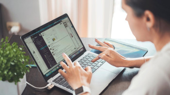 Фотография к новости: В Казахстане стартует бесплатная IT-программа для женщин и молодежи