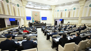 Фотография к новости: Сенат принял новые решения по миграции и торговле