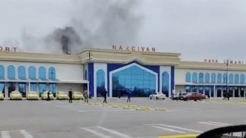 Фотография к новости: Дипломаты Азербайджана покидают Иран