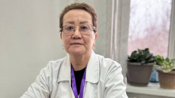 Фотография к новости: Почти 40 лет на страже здоровья детей: Женщина-педиатр посвятила жизнь медицине