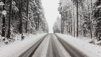 Фотография к новости: Где открыли и где закрыли трассы в Казахстане из-за метели