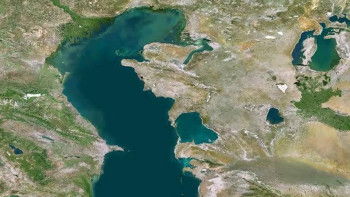 Фотография к новости: Комплексный мониторинг акватории Каспия проведут в 2026 году