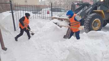 Фотография к новости: Почти 3 тысяч человек убирают снег в Астане
