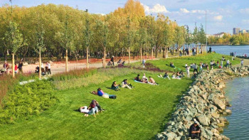 Фотография к новости: В Астане продолжается масштабное озеленение и благоустройство